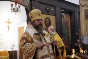 Metropolitan Jonah offered prayers for Patriarch Pavle's repose at the Divine Liturgy on Sunday morning